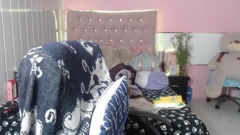 patty squirt87 online show from September 13, 4:15 am