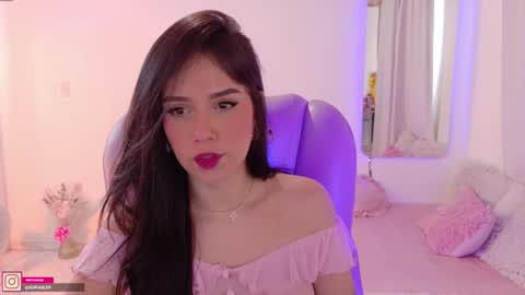 Sofa online show from October 11, 8:23 pm