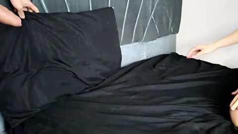 Paul and Vanessa online show from September 23, 6:03 pm