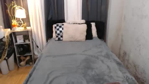 paulalawman online show from September 19, 2:37 am