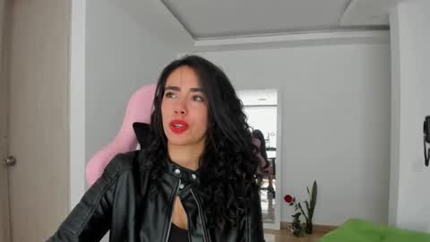 paulina online show from February 12, 7:35 pm