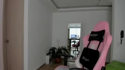 paulina online show from February 20, 8:36 pm