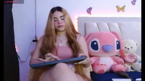 Pau online show from April 22, 3:02 am