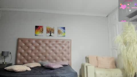 PaulinaSaennz online show from April 13, 12:53 pm