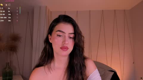 Paulina Santos  online show from April 4, 7:43 pm