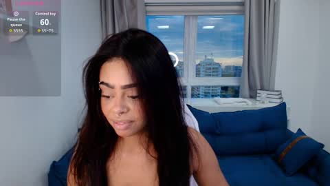 paulinne_clark online show from April 3, 8:27 pm