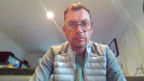 pchittt online show from March 8, 3:05 pm