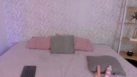 Peach  online show from June 26, 5:13 am