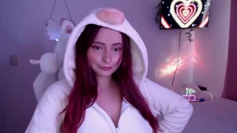 peacherry_ online show from February 17, 10:38 pm
