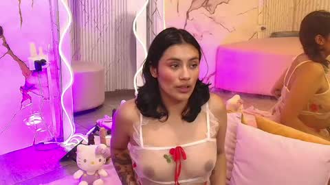 peachy_tay online show from April 30, 5:40 pm
