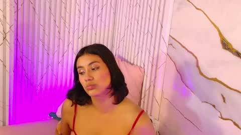 peachy_tay online show from April 29, 5:30 pm