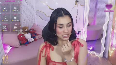 peachy_tay online show from May 8, 11:49 am
