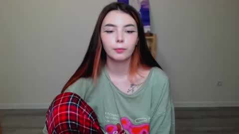 Snapshot of peachybabe__ chatting on February 26, 4:49 pm Peachy online show from February 26, 4:49 pm