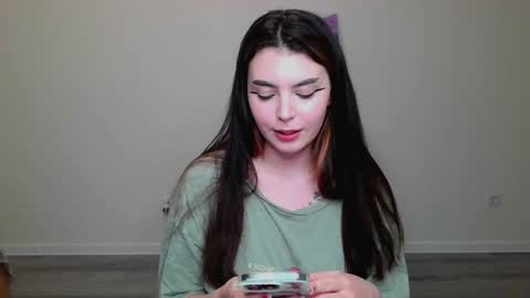 Snapshot of peachybabe__ chatting on February 26, 1:36 am Peachy online show from February 26, 1:36 am