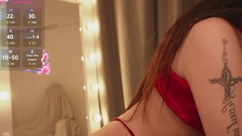 Chloe online show from April 20, 6:11 pm