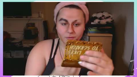 peakobunny online show from September 18, 3:43 am