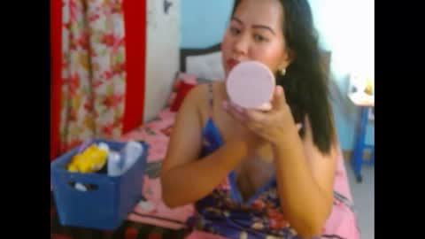 pearlaofasia21 online show from February 4, 8:07 am