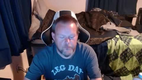 pecker40 online show from December 10, 2:27 am