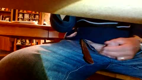 peecocktail online show from November 5, 7:10 am