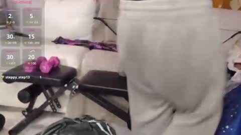 Snapshot of peekclimaxxx chatting on February 13, 3:24 pm NEXT CHILL SESH  1130 930pm -ish PEEK online show from February 13, 3:24 pm