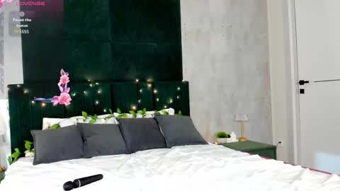 Peggy online show from February 26, 9:01 am