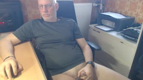 Pemue65 online show from March 18, 7:25 am