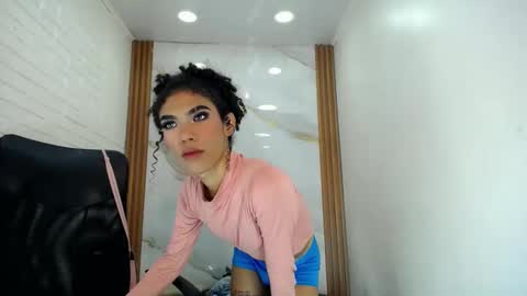 Penelopee Rouse online show from October 8, 9:32 pm