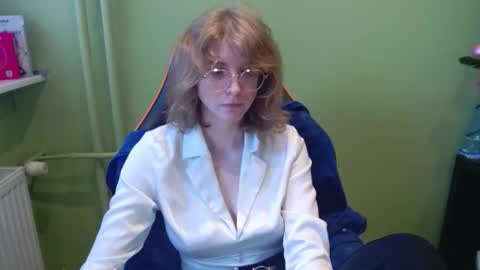 Penny online show from January 7, 9:03 am