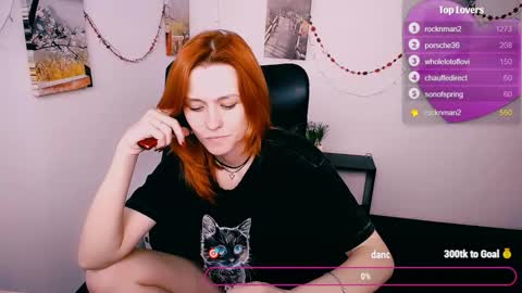 Mia online show from February 21, 9:12 am