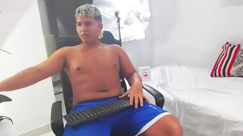 percibal_junior1 online show from February 1, 5:49 am