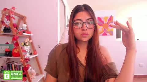 Sarah Ana Banana online show from October 31, 9:15 pm