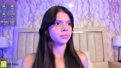 Perla online show from October 27, 2:17 pm