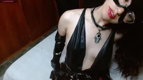 persefone_fire online show from April 29, 8:57 pm