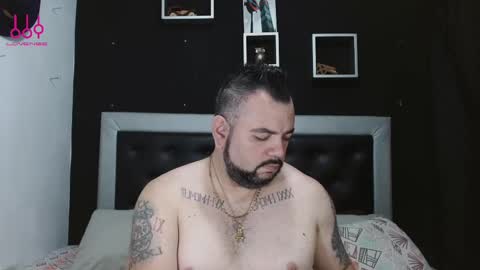 Carlos online show from February 25, 10:42 pm