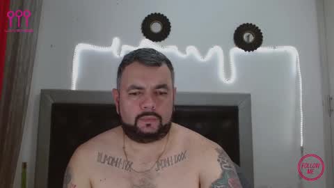 Carlos online show from September 15, 7:04 pm