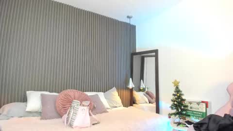 Lizza online show from December 14, 11:38 am