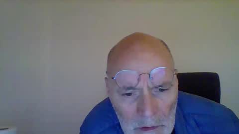 Snapshot of peter19599 chatting on September 10, 11:17 pm peter19599 online show from September 10, 11:17 pm