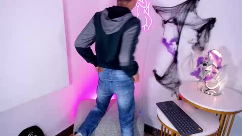 Peter online show from October 22, 7:48 pm