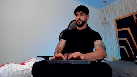 PETES EVANS new account online show from March 14, 1:31 am