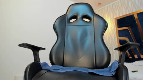 PETES EVANS new account online show from February 28, 5:37 am