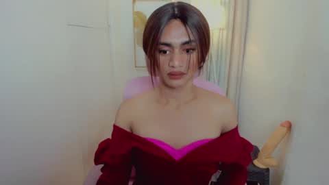 petite_barbie88 online show from July 8, 12:30 pm