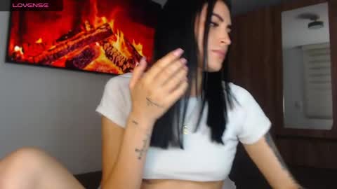 Linda online show from May 23, 4:19 am