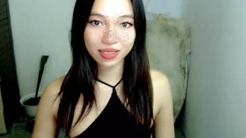 petite_mary69 online show from March 22, 4:05 am