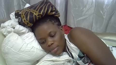 petite_melan online show from October 22, 9:12 am