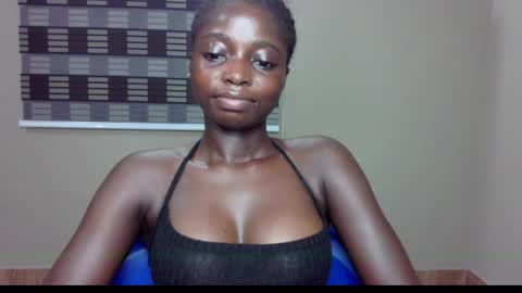 petitexxebony online show from June 9, 1:39 am