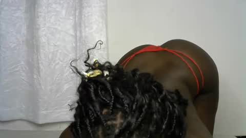 pettite_cora1 online show from October 26, 8:19 pm