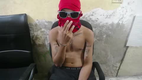 petty_boy777 online show from December 22, 6:36 pm