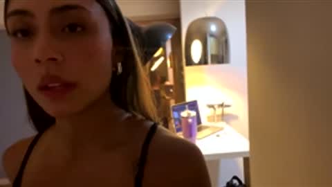 Peyton   online show from June 2, 2:02 am