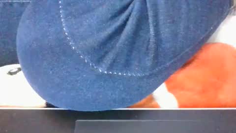 phania185885 online show from March 9, 5:56 am