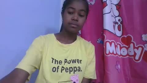 phania185885 online show from May 10, 5:14 am